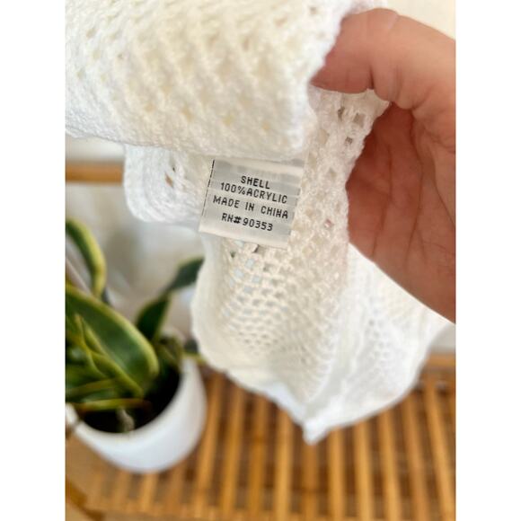 Rebellion Crochet Cropped Tank Top - Picture 5 of 5